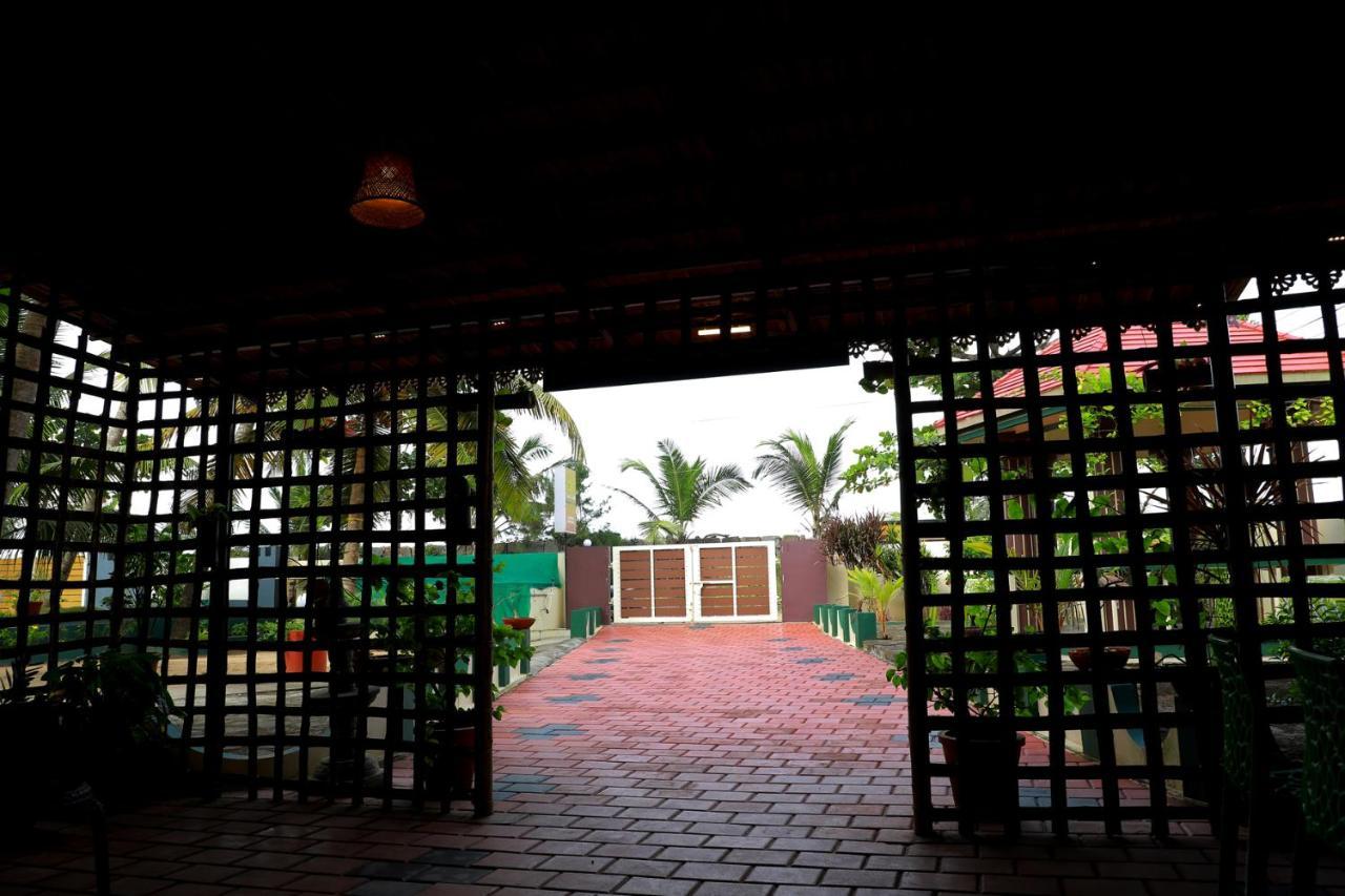 Sunset Beach Villa Cherai Kochi ภายนอก รูปภาพ