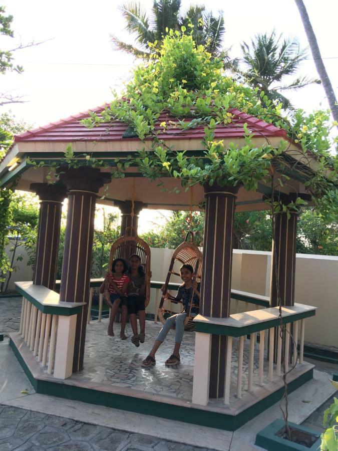 Sunset Beach Villa Cherai Kochi ภายนอก รูปภาพ
